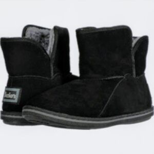 Skechers Cozy Campfire Meant to be Slippers boots, size 10 EUC, plush, velvety